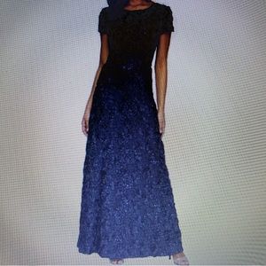 Alex Evenings Rosette Lace Cap Sleeve Long Gown  Sz 10 Navy Blue   New with Tags